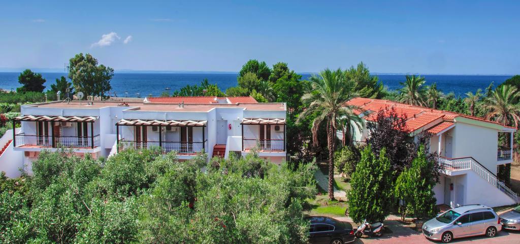 Coral Blue Beach Hotel Gerakini Extérieur photo